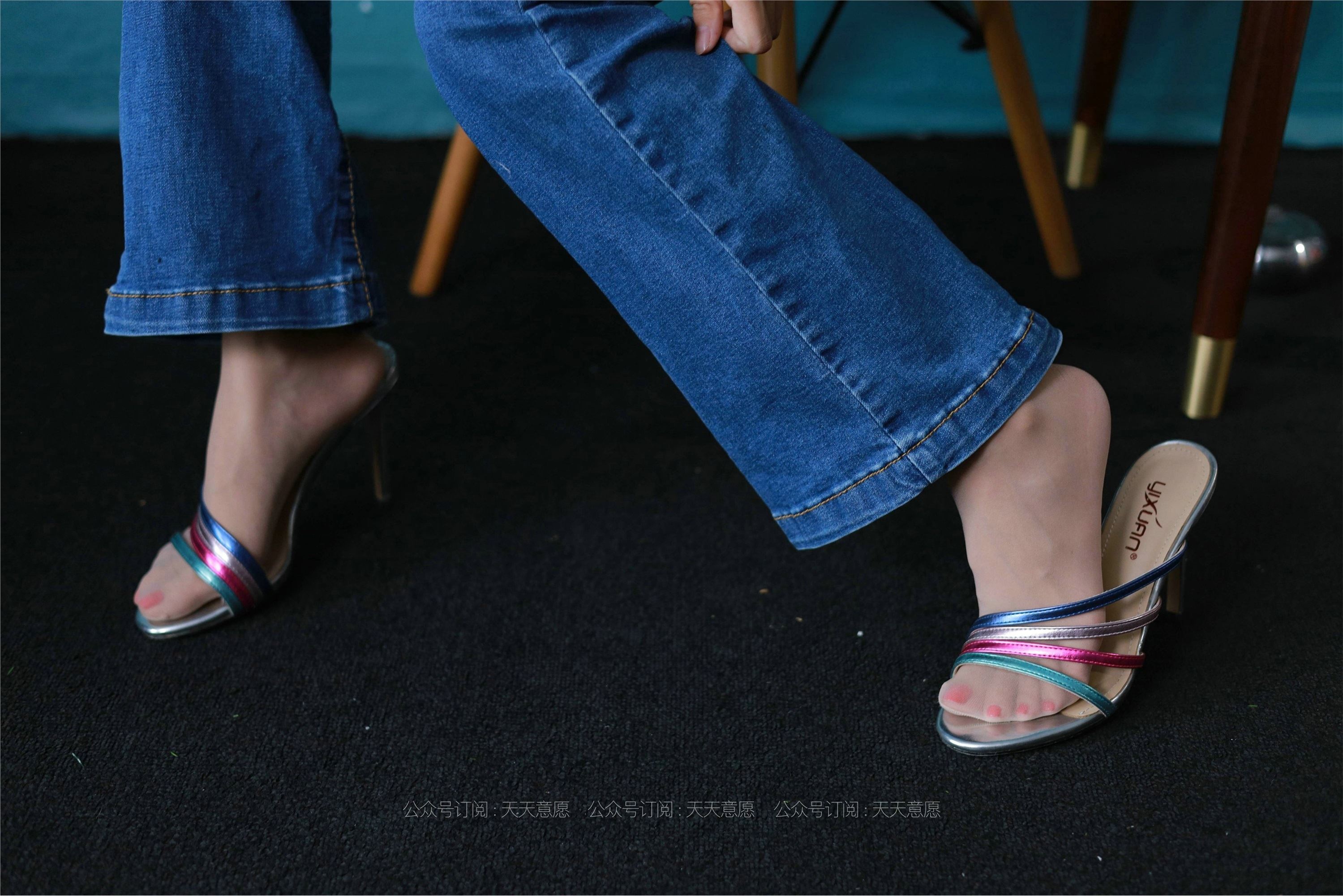 IESS异思趣向  2021.08.04 丝享家879：美子《美背库里丝》